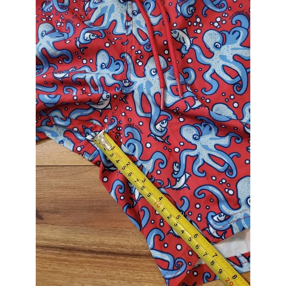 Vineyard Vines Blue Fish Octopus Print Swim Trunks Men's Size Small